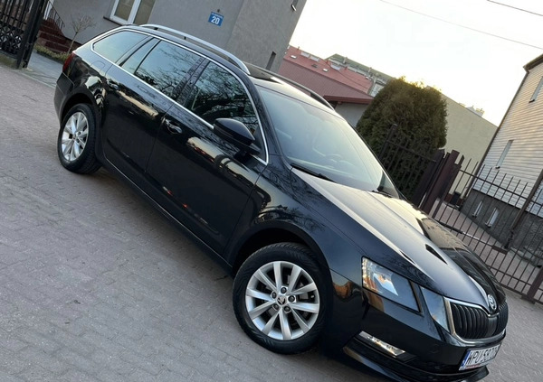 Skoda Octavia cena 48700 przebieg: 182555, rok produkcji 2017 z Pszczyna małe 742